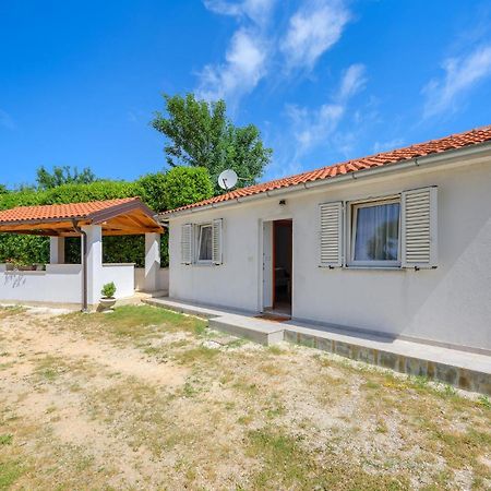 Awesome Home In Zminj With Wifi Exterior foto